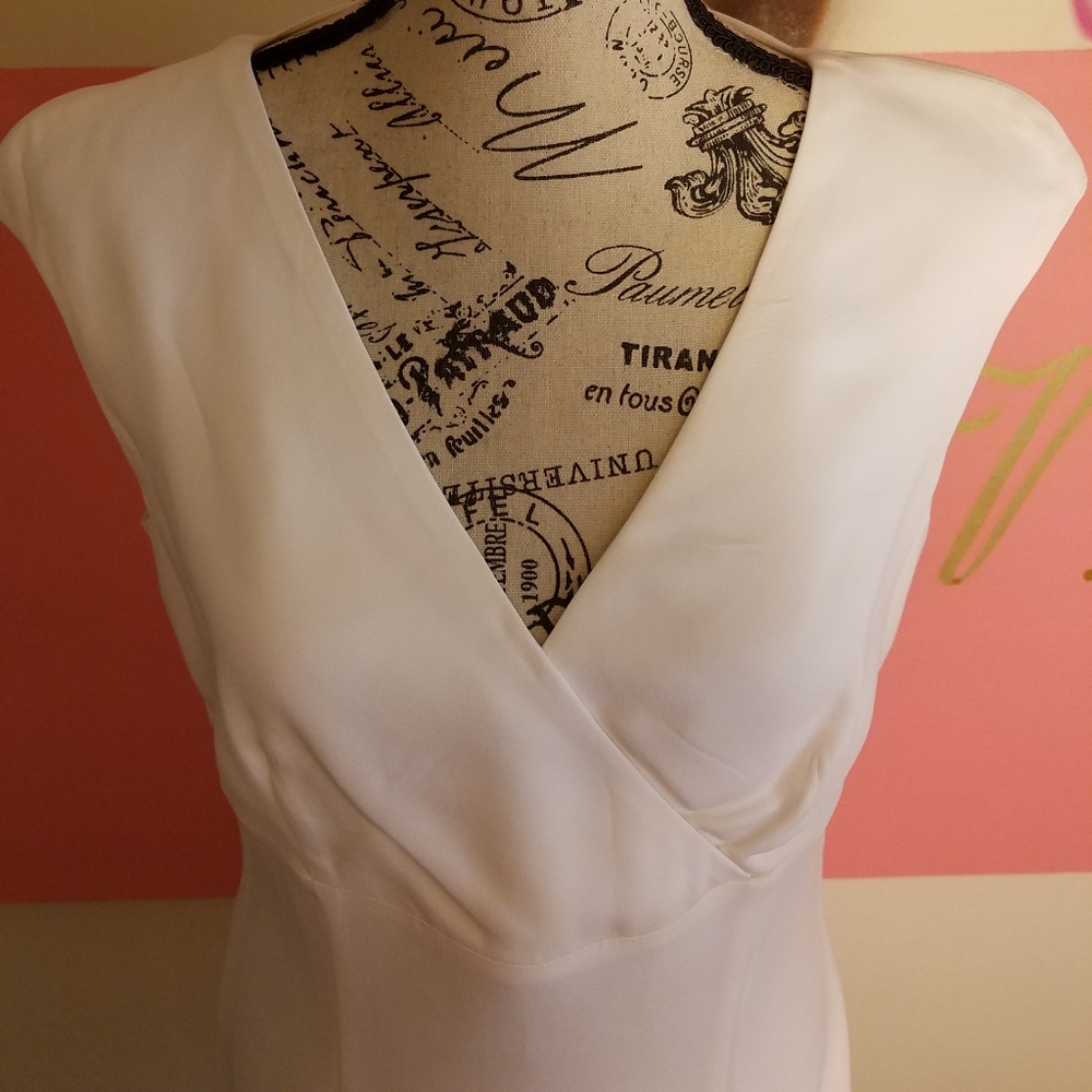 Dress - Picture 3 of 4